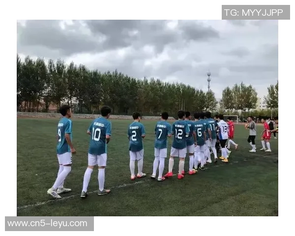 广州高中足球队奋勇争先展现青春风采助力校园体育文化发展 广州高中足球队奋勇争先展现青春风采助力校园体育文化发展